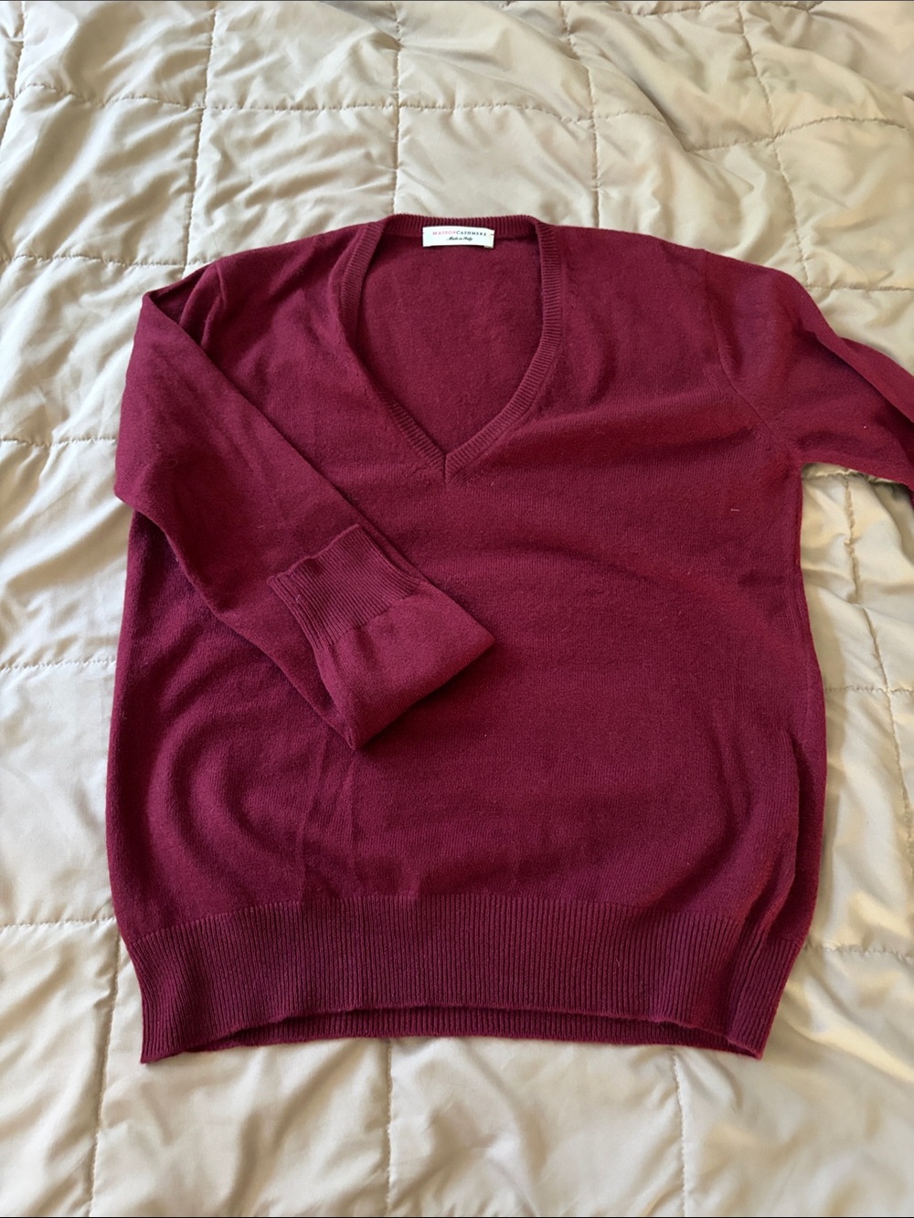 Maison Cashmere, women's V-Neck Sweater, red, large. 100% cashmere